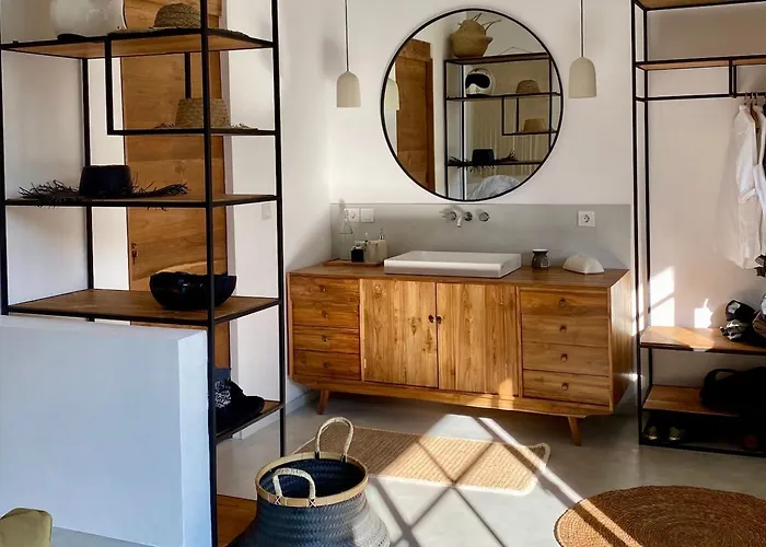 Villa The Young -