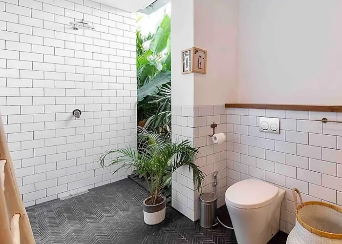 Villa The Young -